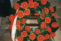 s28